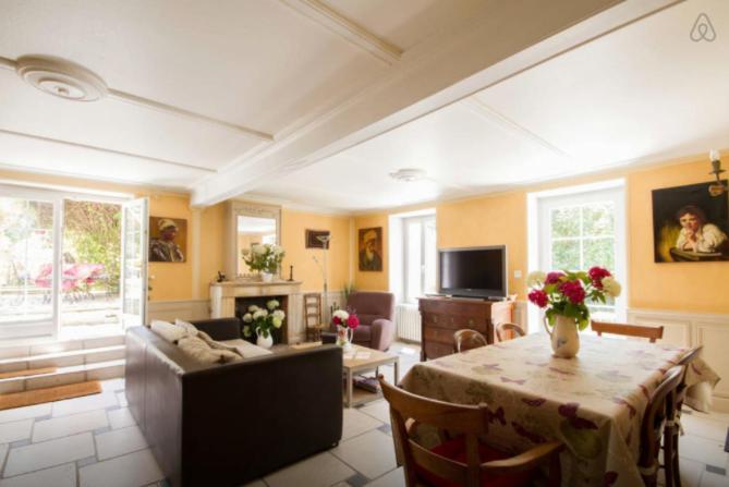 La Tonnelle Fleurie Chambres D'Hotes Sainte-Soulle Екстер'єр фото